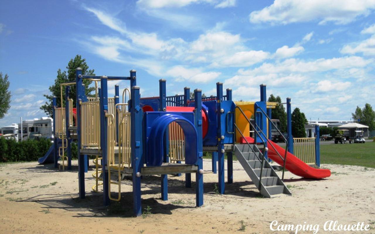מלון Saint-Mathieu-de-Beloeil Alouette Parkbridge מראה חיצוני תמונה